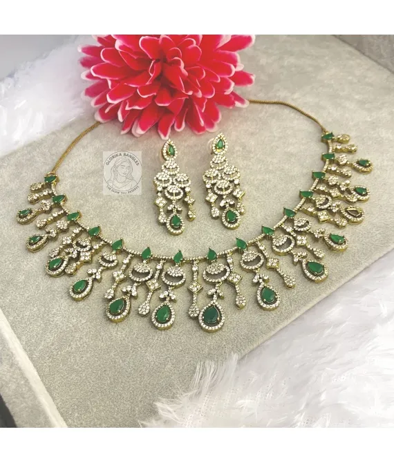 Enchanted Garden Emerald & Gold Filigree Necklace Set